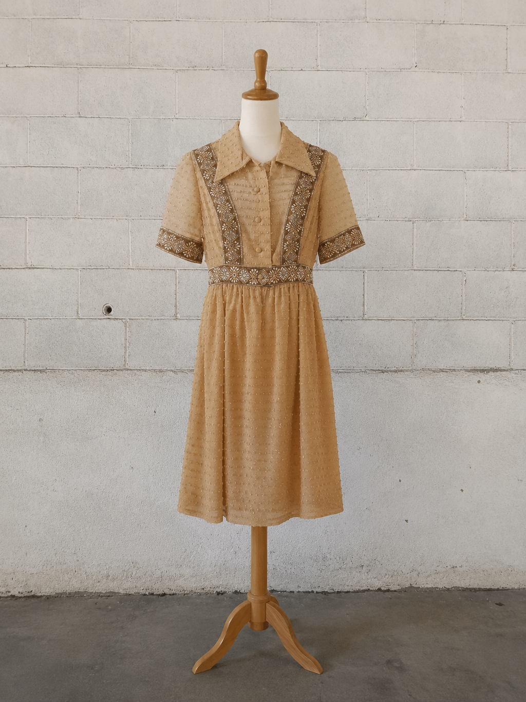 Vintage Oscar de la Renta Boutique Embroidered Swiss Dot Dress