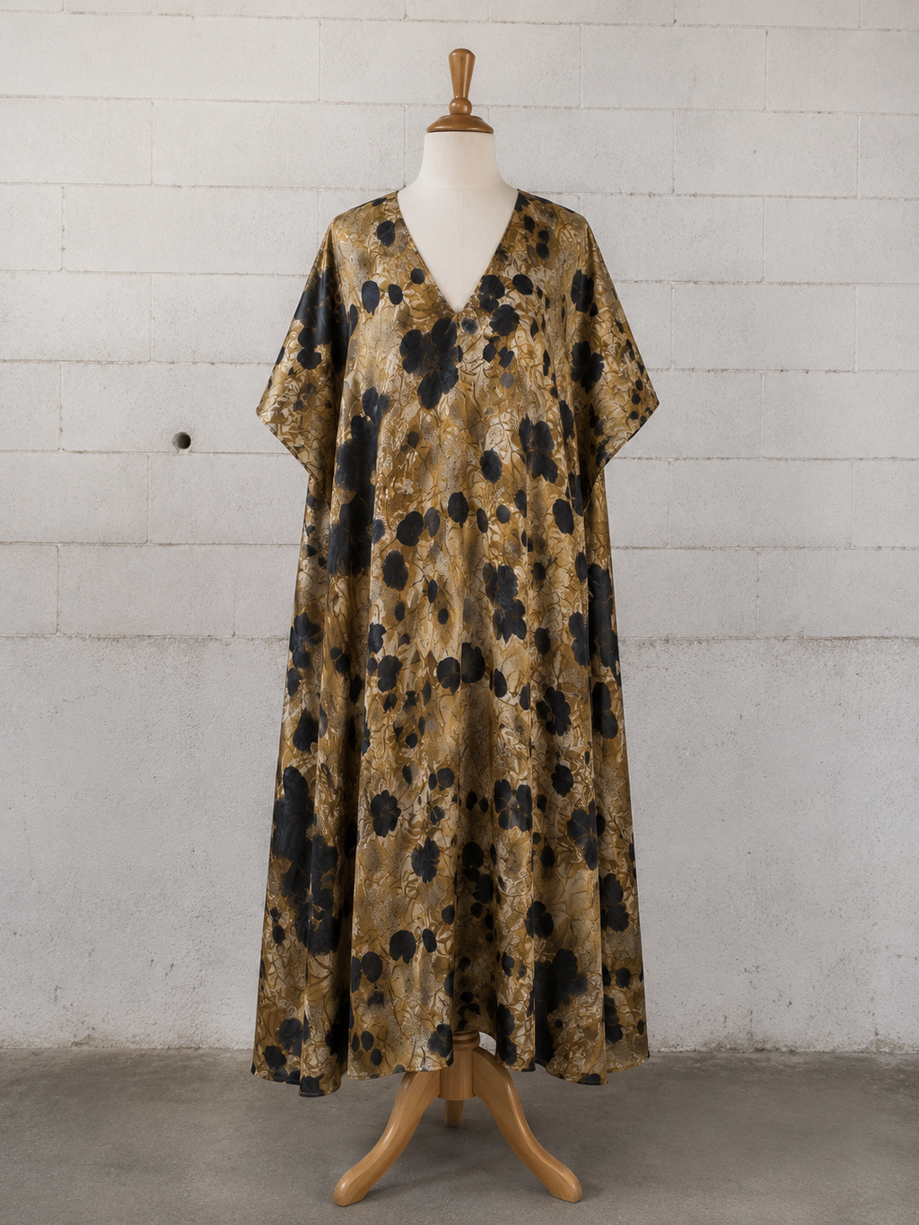 Silk Animal Print Caftán
