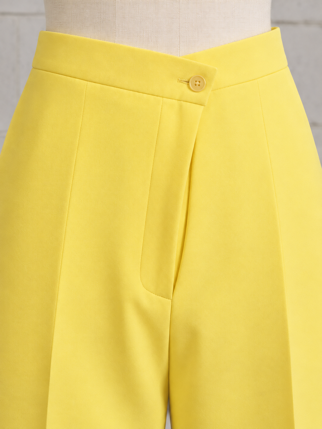 PANTALÓN RECTO AMARILLO LIMÓN
