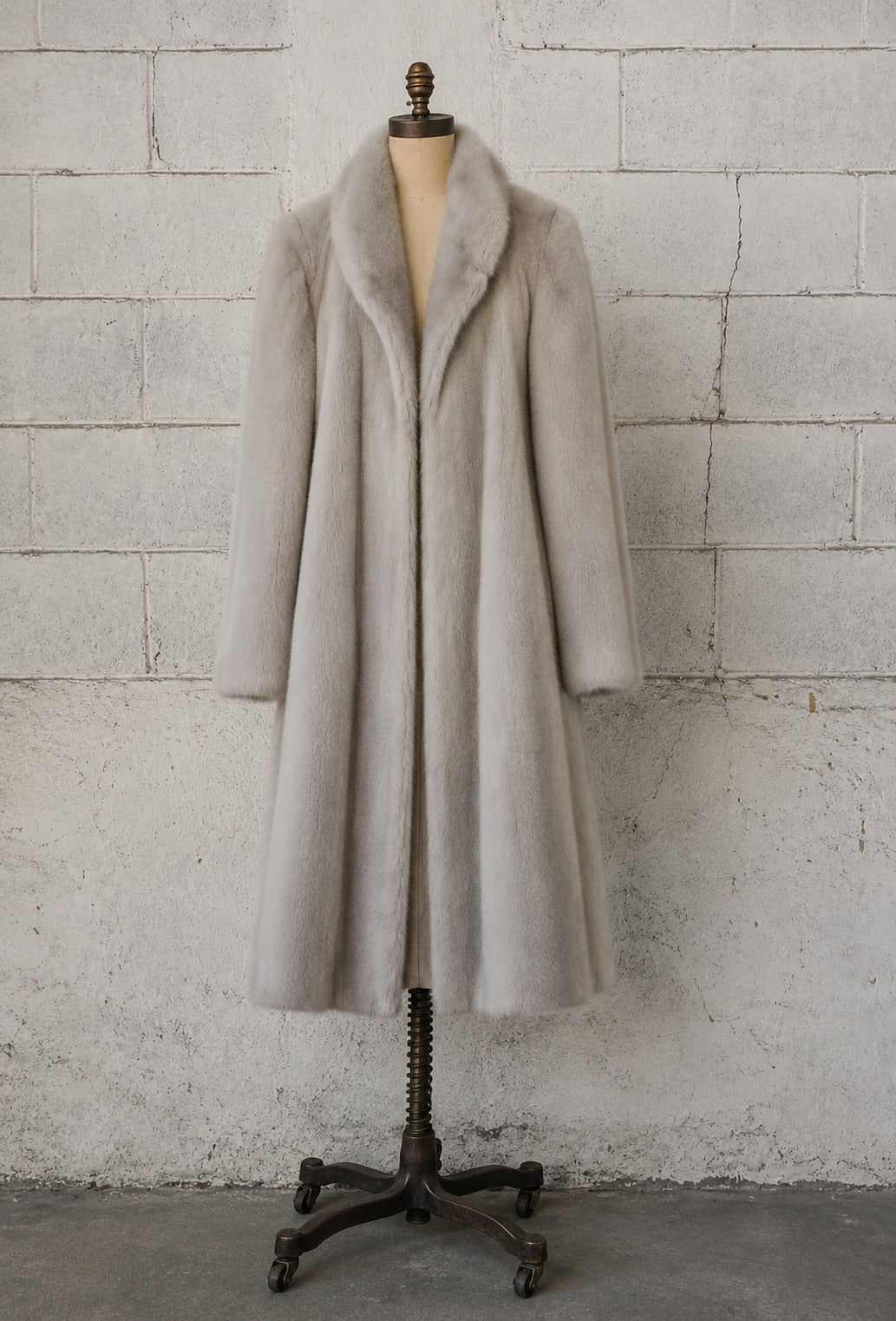 1970s PEARL GRAY FAUX FUR COAT