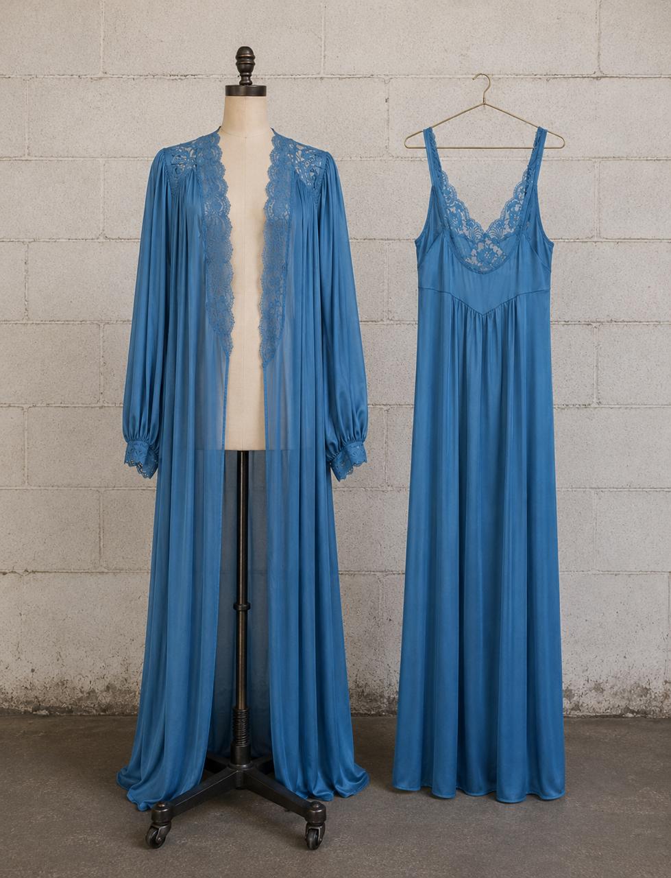 MISS ELAINE ROYAL BLUE LACE PEIGNOIR SET